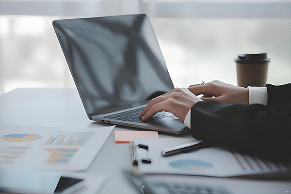 销售合同管理（客户台账导入+信创适配）